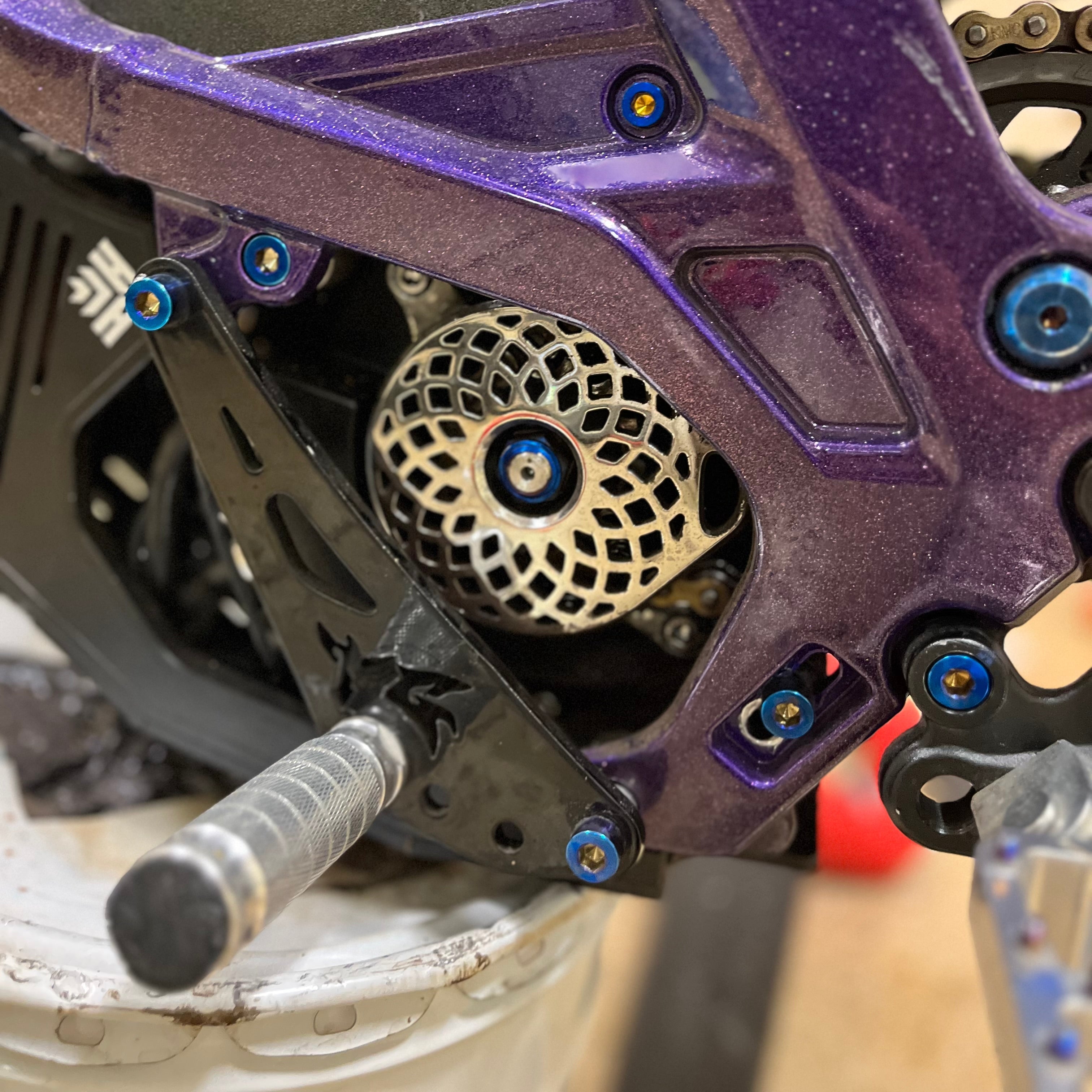 All Emoto Bash-guard Bolts (Set of 4)