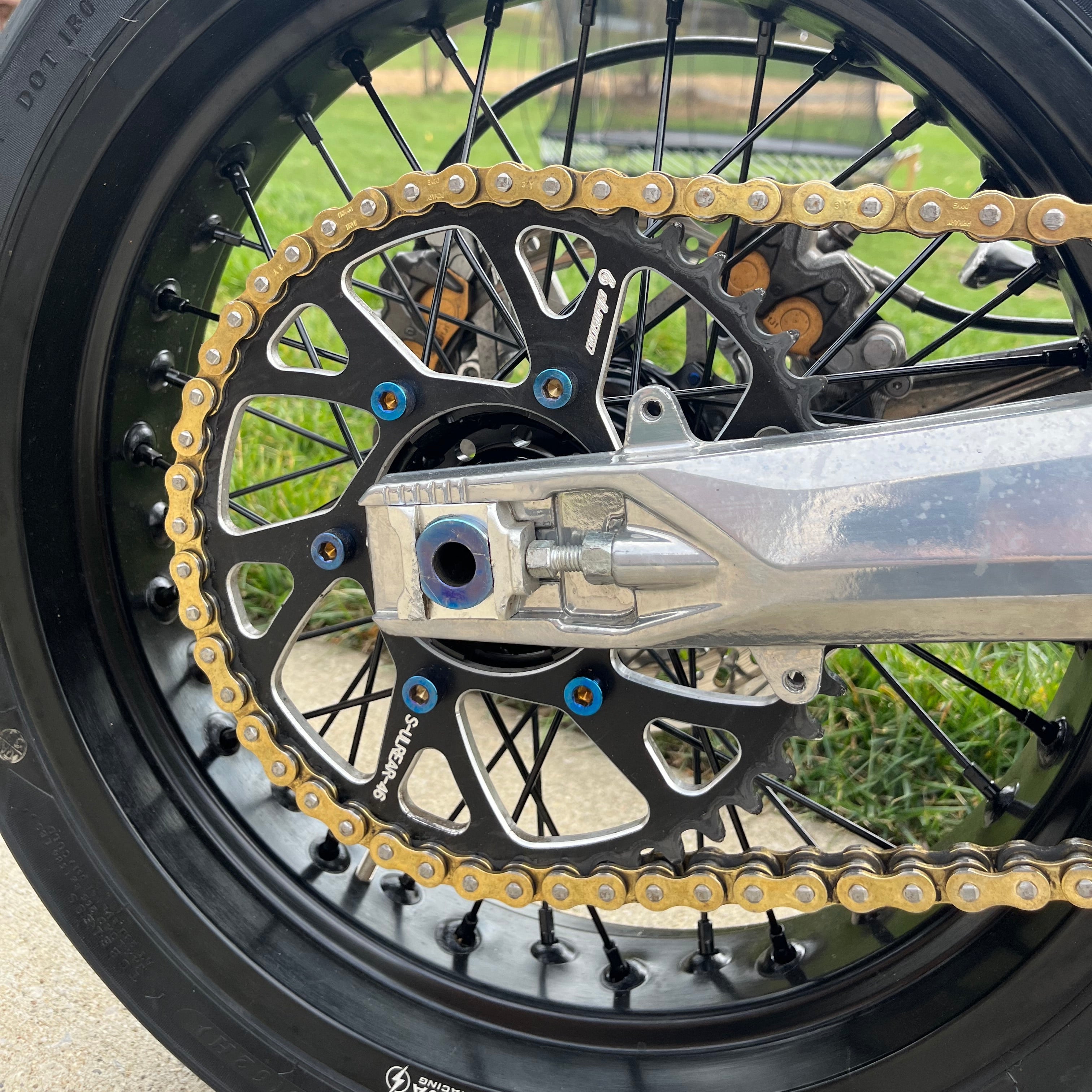 Ultra Bee Sprocket (Set of 6)