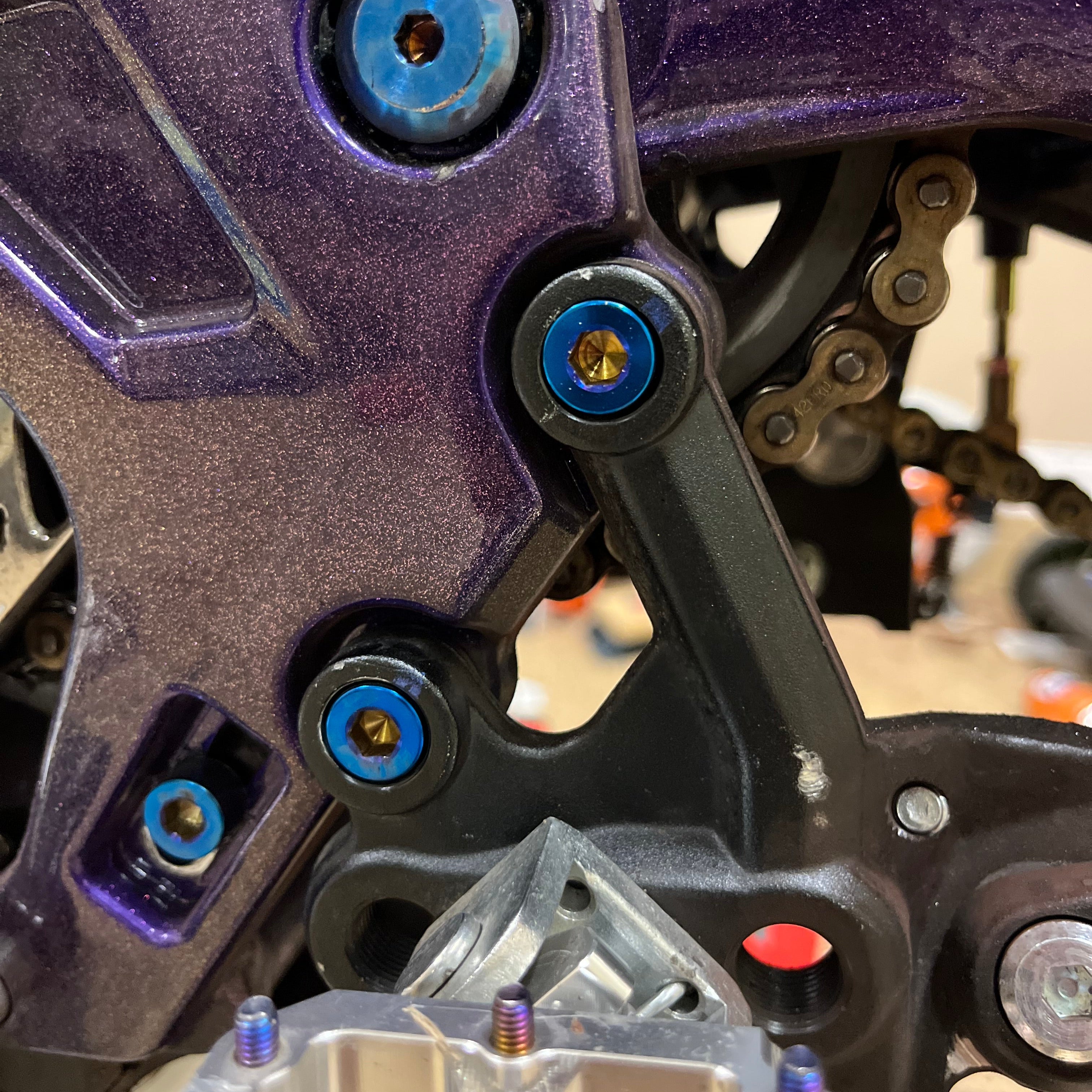 All Emoto Peg Mount (Set of 4)